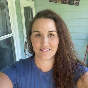 Meet your Posher, Cassandra